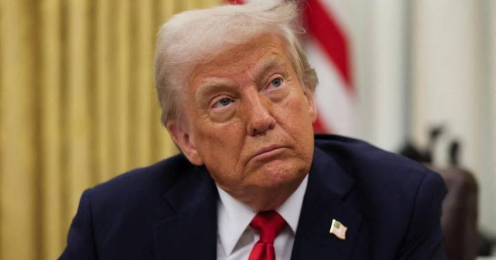 Tribunal de EE.UU. dictamina que mayoría de los aranceles de Trump son ilegales