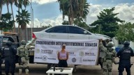 Recuperan vehículo robado y detienen a dos civiles armados en Navolato