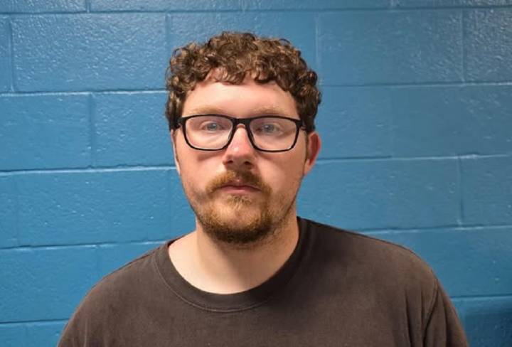 Joven de 23 años cae con material de abuso sexual infantil