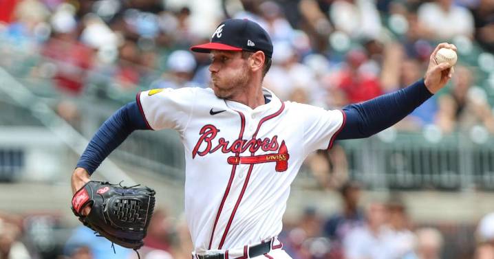 Braves use homers to race away from Marlins, complete rare five