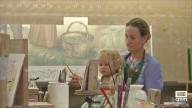 Familias numerosas participan en Ceramitur, una experiencia inmersiva en cerámica artesana