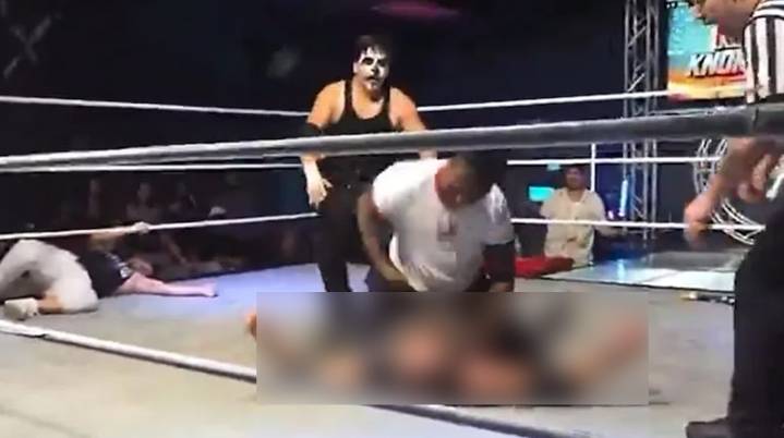 Hijo del excampeón de UFC Rampage Jackson desata violencia en función de lucha libre