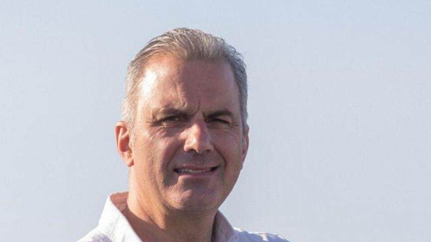 Javier Ortega Smith, diputado nacional de Vox, veranea en Asturias: "Un polideportivo no es un lugar de culto; tampoco una escuela o un teatro"