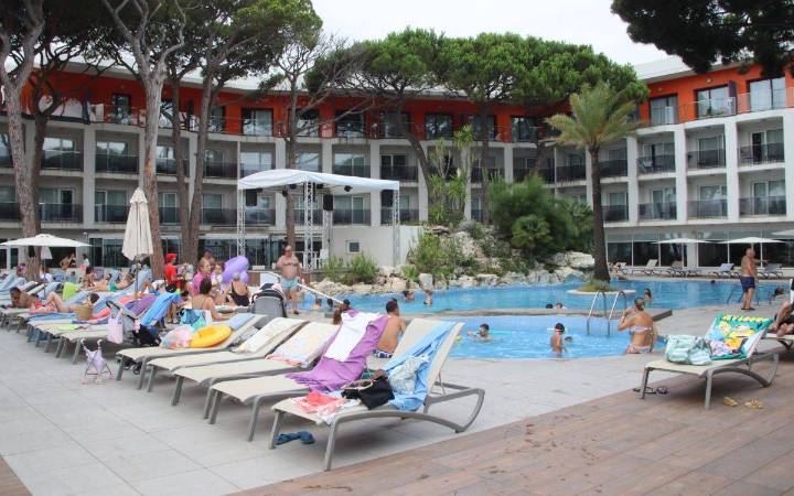 «Moderat optimisme» dels hotelers de Tarragona per les dades de la primera meitat de l'estiu
