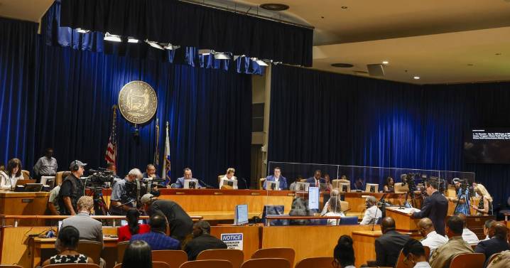 In French Quarter sanitation fight, New Orleans City Council has this authority, court rules