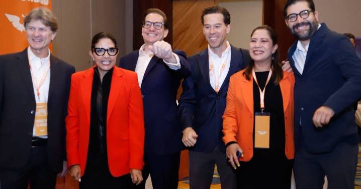 Enrique de la Madrid aparece en reunión de Movimiento Ciudadano en la CDMX