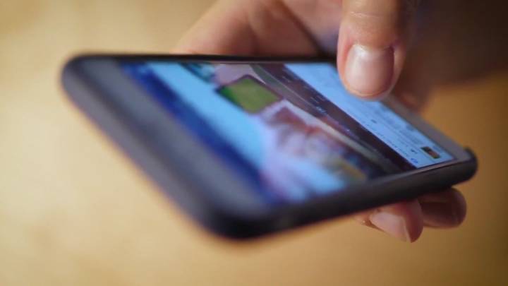 No phones, more focus: New Texas law bans devices in schools