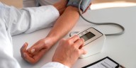 La medición de la presión arterial bajo la lupa: por qué el método con brazalete puede fallar