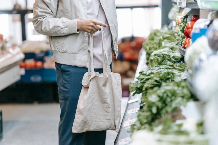 La inflación se estabiliza en agosto en el 2,7% por la moderación de alimentos y luz; la subyacente sube al 2,4%