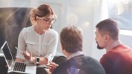Las carreras profesionales que en el futuro no podrían ser reemplazadas por la inteligencia artificial y tendrían altos salarios