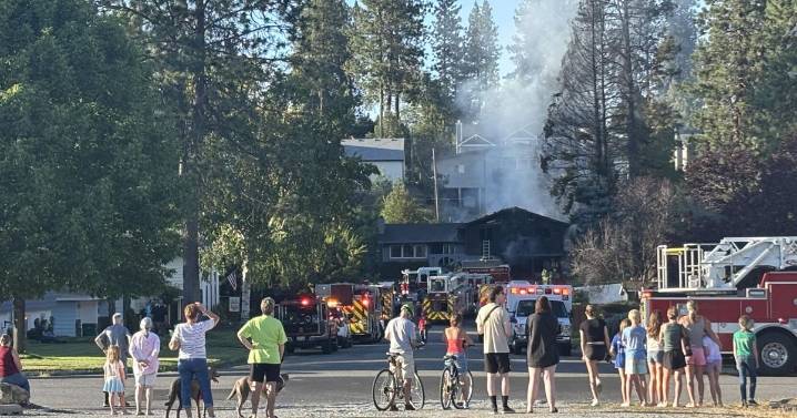 Firefighters battling garage fire in Spokane Valley