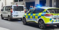 Presencia de la Policía Local de Salamanca en un establecimiento de la calle Álvaro Gil tras una reyerta