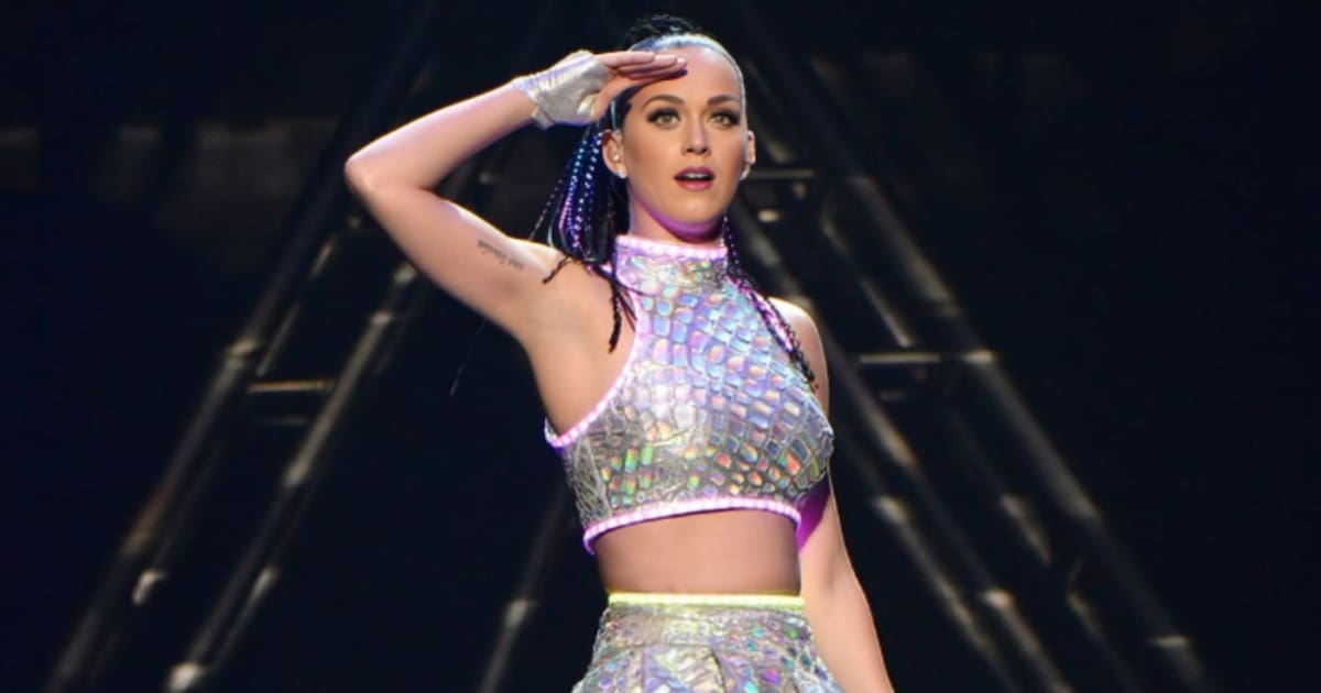 Katy Perry es multada por grabar video musical en una zona protegida de España