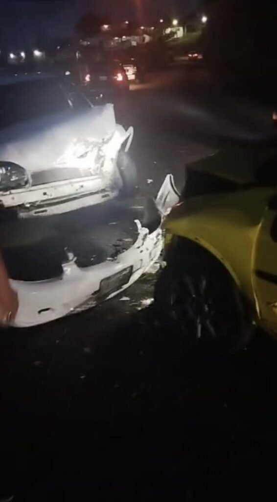 Dos lesionados en colisión múltiple en la vía hacia la frontera