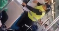 SSC-CDMX justifica detención de vendedor en el Metro, usuarios acusan abuso policial
