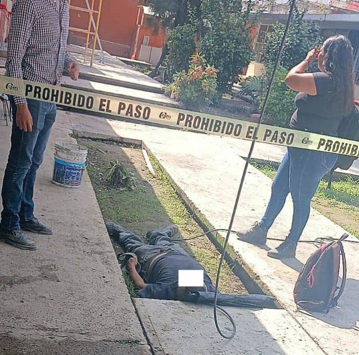SEXAGENARIO CAE DE LA AZOTEA DE UNA ESCUELA