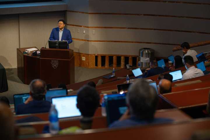Mayo Clinic hosts AI conference, with focus on health care workers, computer scientists working together