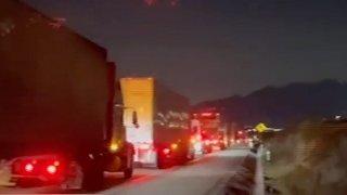 ¡Imposible avanzar! Colapsan las carreteras libre y de cuota de Saltillo