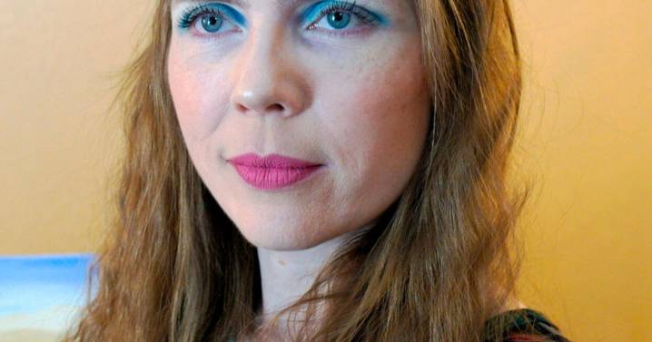 Lizzy's Mystic Crystals: Jewelry, crystals, and tarot