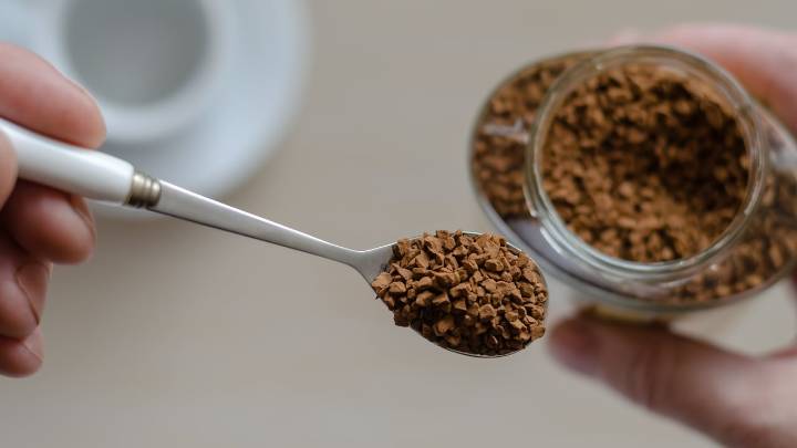Café instantáneo es retirado en 48 estados tras detectarse posible presencia de vidrios