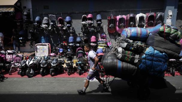 La tasa de informalidad laboral en México aumenta a 54,8 % en el segundo trimestre de 2025