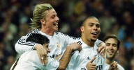 Jugó en el Real Madrid de los galácticos y tras su retiro perdió más de 60 millones de dólares jugando póker