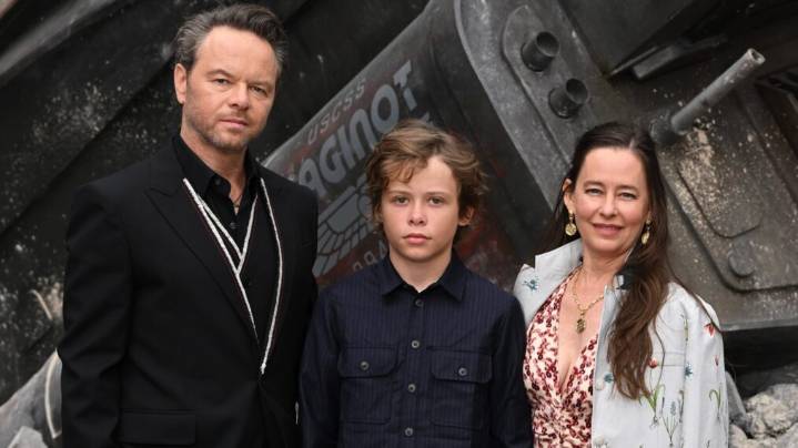'Alien: Earth' Creator Noah Hawley Reveals How His Son Inspired His First TV Cameo in Series Premiere