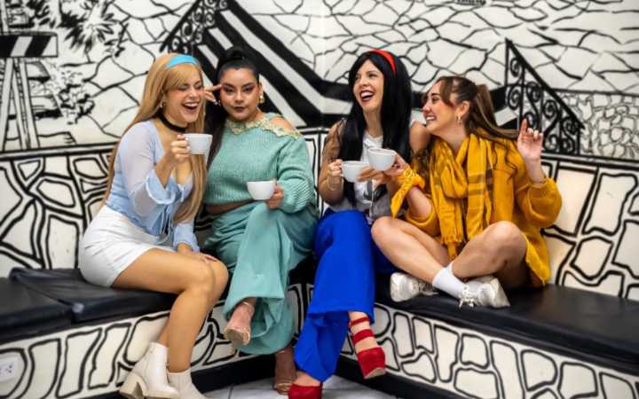 ¿Y si el verdadero final feliz fuera sanar? Las princesas están listas para contarlo todo en “Princesas en terapia”
