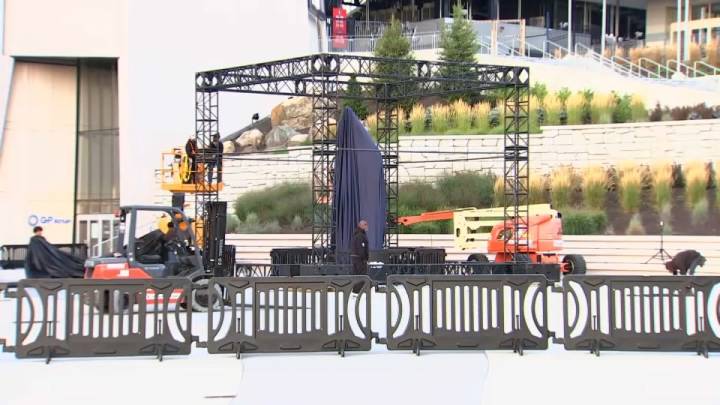 Tom Brady statue at Gillette Stadium Friday Patriots exhibition