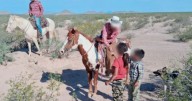Hallan a hermanos perdidos en el desierto de Chihuahua; su perro los acompañó todo el tiempo