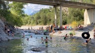 Las piscinas naturales de aguas cristalinas en un pueblo de Huesca: un lugar privilegiado y paradisiaco