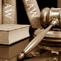 Public defender remains on the job after DUI charge in Gooding County