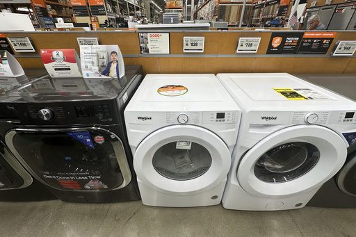 Retail sales rise a solid 0.5% in July from June as shoppers appear to shrug off tariff pressures