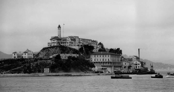 Today in History: August 11, first prisoners reach Alcatraz