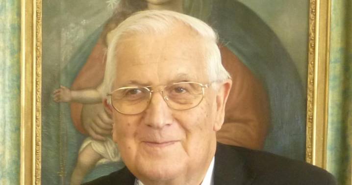 Internan a obispo emérito de Rancagua Alejandro Goic por su delicado estado de salud