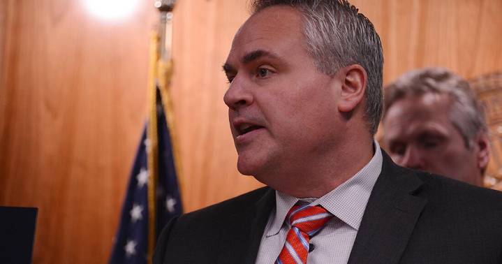 Alaska attorney general Treg Taylor will resign, is expected to run for governor