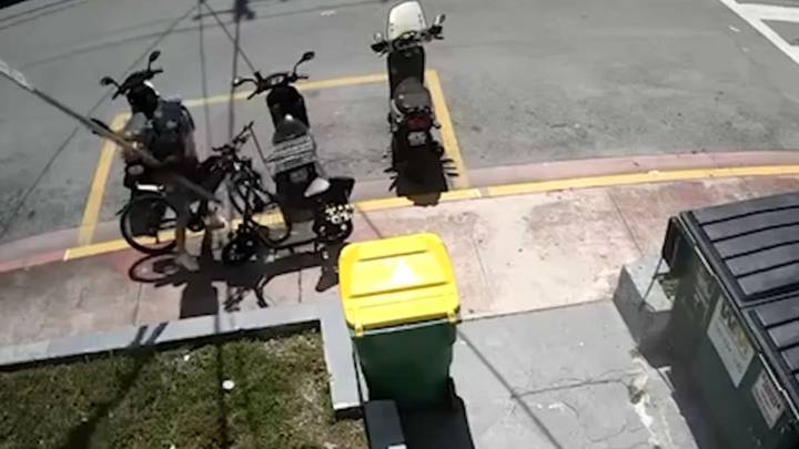 Surveillance shows alleged thief yanking pole from the ground to steal e-scooter in Miami Beach – NBC 6 South Florida