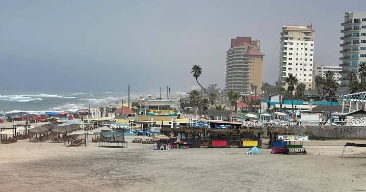 Morena propone garantizar acceso libre a playas y parques naturales