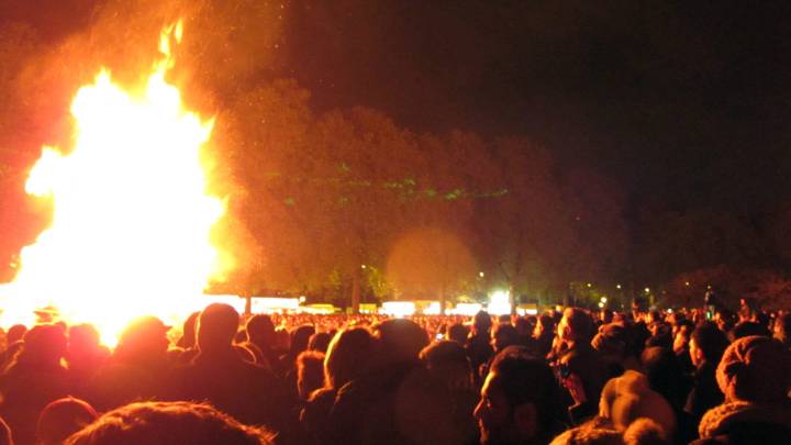 'Menno's Rights Activists' Burn Their Suspenders in Massive Bonfire