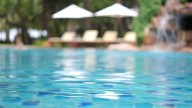 Arlington family stranded as pool company  abandons project