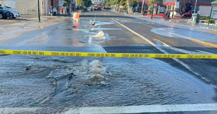 Water main break in Alameda impacts some EBMUD customers, floods road