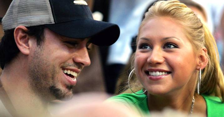 Enrique Iglesias and Anna Kournikova are expecting their fourth child