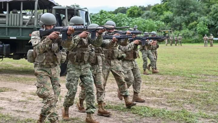 El Gobierno refuerza la coordinación entre las fuerzas federales y los militares para controlar las fronteras
