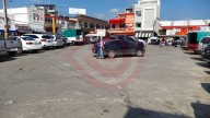 Clientes sobrepasan el límite de permanencia del estacionamiento del Mercado, se quejan usuarios