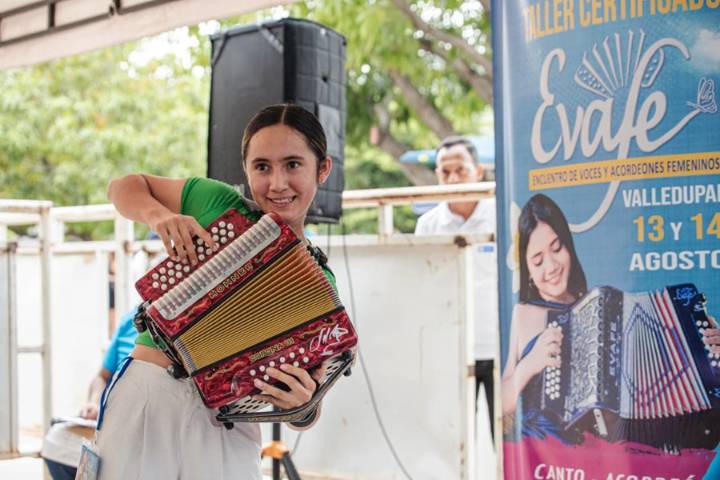 Talento femenino brilla en el inicio de EVAFE 2025: este sábado continúan las competencias