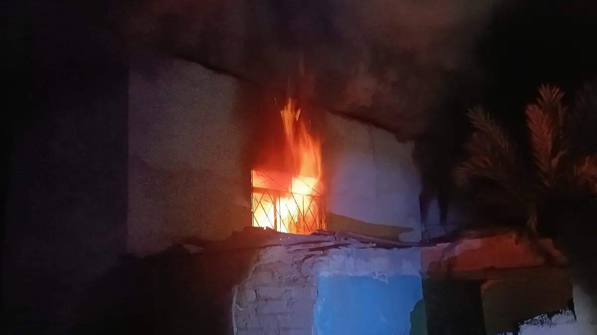 Se incendia vivienda utilizada como “picadero” en Santa Bárbara