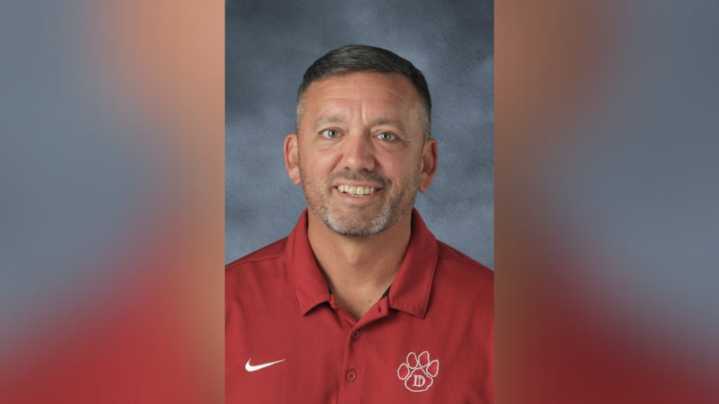 Dunham High School head coach Neil Weiner joins 'Football Friday Night' as analyst