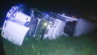 Tráiler vuelca en la autopista Durango-Mazatlán a la altura de Villa Unión