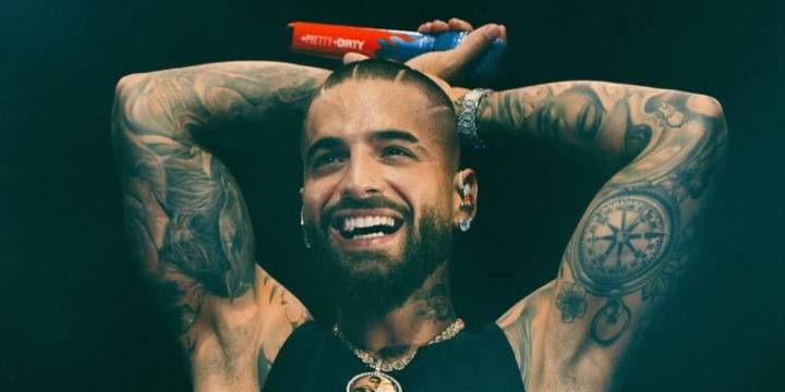 Maluma le ‘echo flores’ a El Salvador e hizo un llamado a Colombia: “Tenemos muchísimo que aprender”