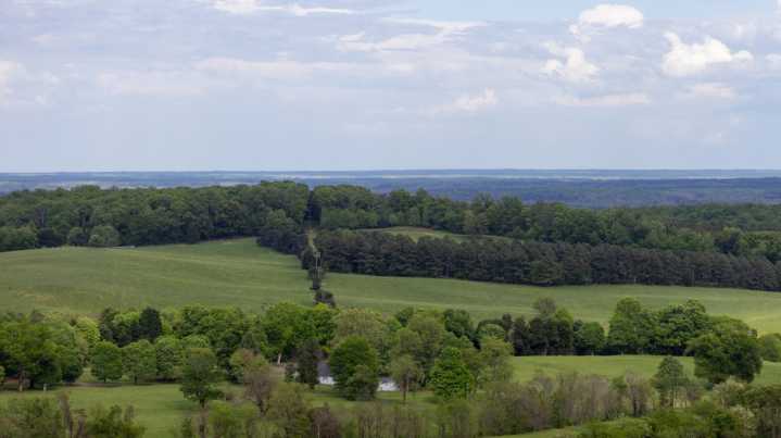 This Charming Virginia Town Near The Blue Ridge Mountains Is A Hidden Gem For Wine Lovers And Foodies